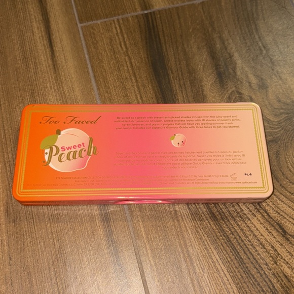 Too Faced Sweet Peach Eyeshadow Palette - Picture 2 of 3